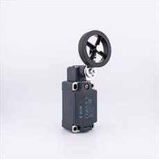 Snap Action, Non-adjustable Pizzato Limit Switch 1NO + 1NC With 50mm Roller Detail Page